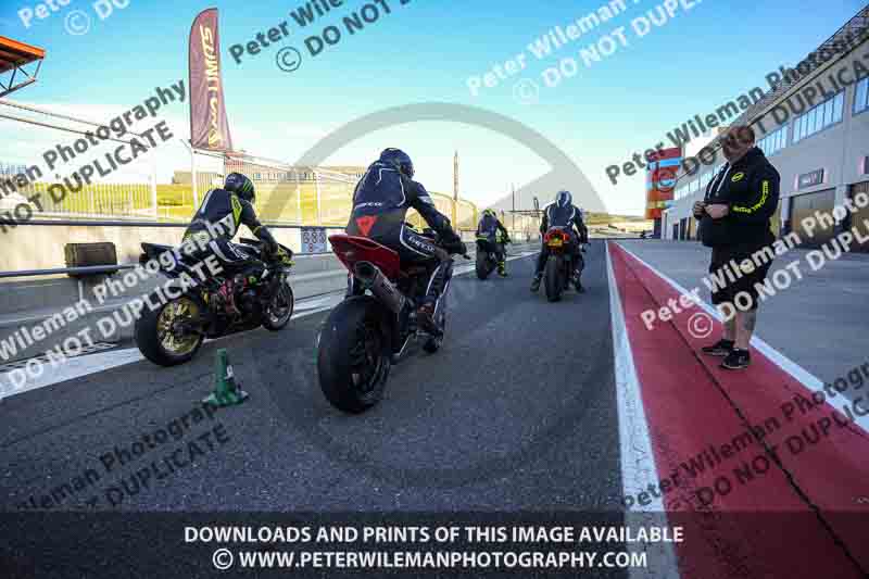 cadwell no limits trackday;cadwell park;cadwell park photographs;cadwell trackday photographs;enduro digital images;event digital images;eventdigitalimages;navarra;no limits trackdays;peter wileman photography;racing digital images;trackday digital images;trackday photos